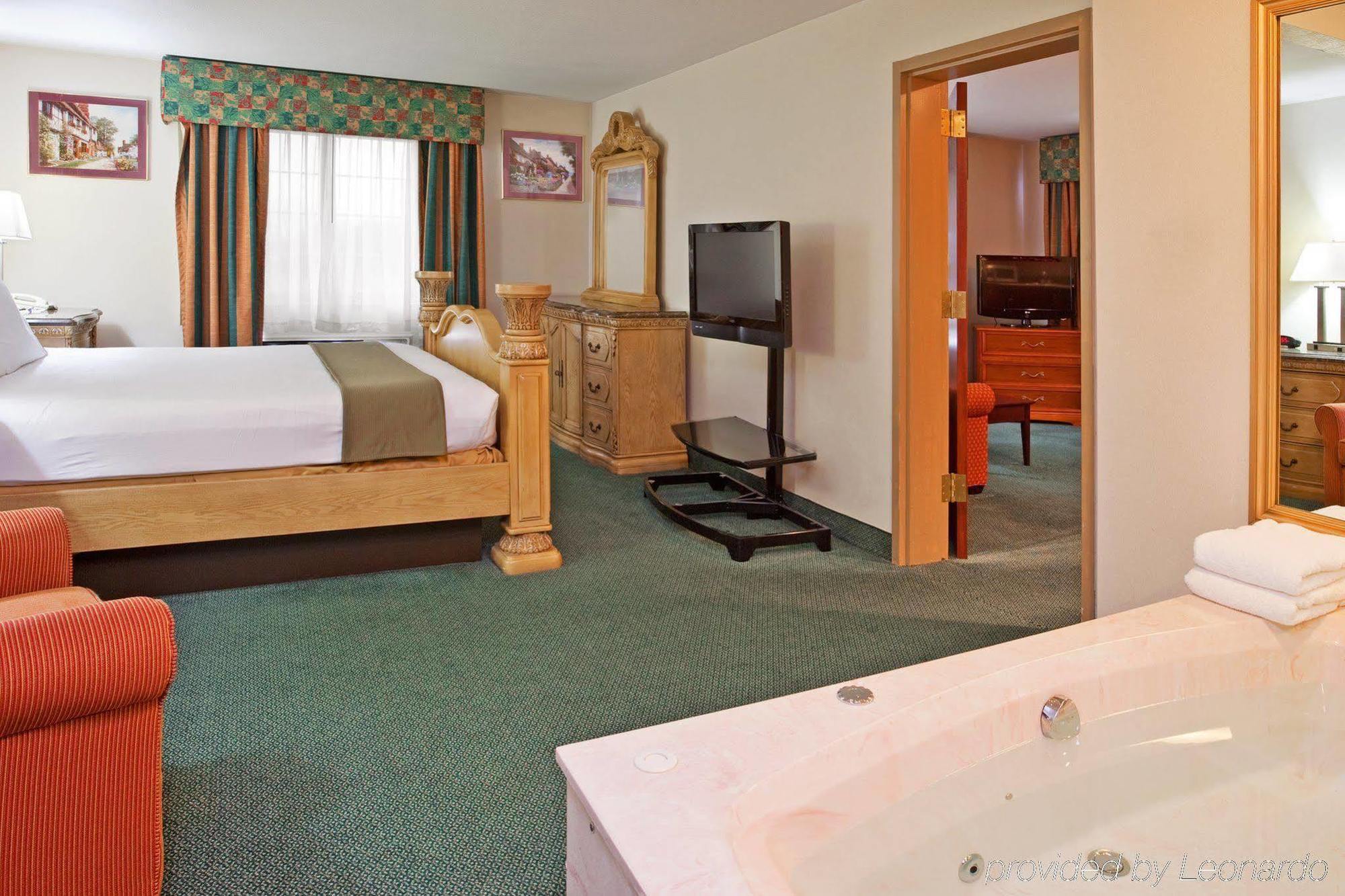 Holiday Inn Express Birch Run-Frankenmuth Area By Ihg Habitación foto